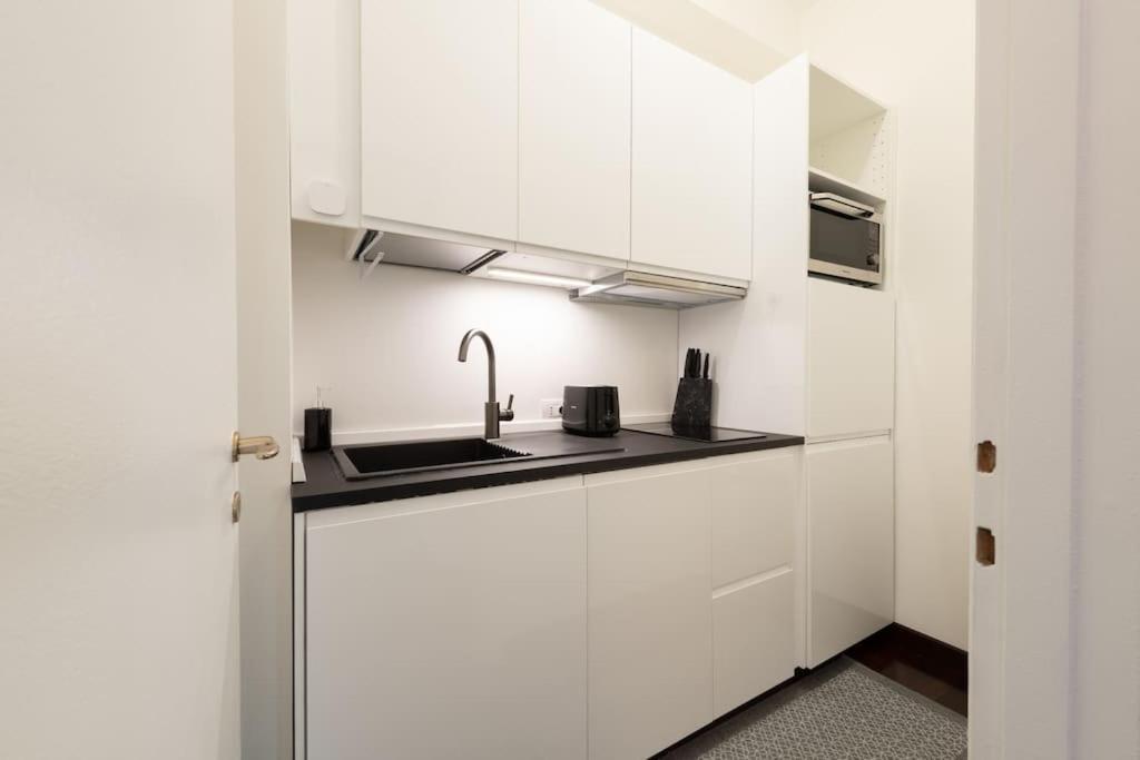 Spiga Duplex Suites By Montenapoleone Living Milaan Buitenkant foto